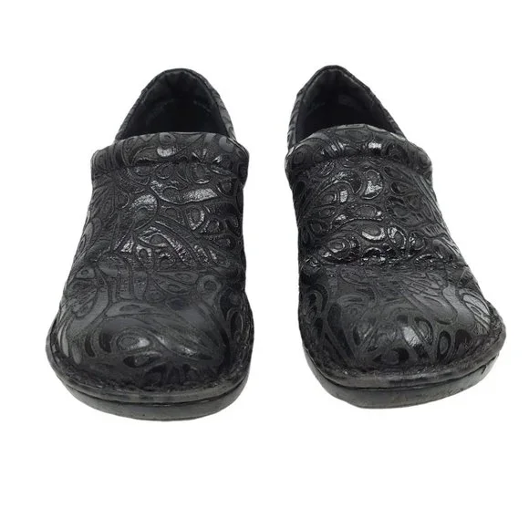 b.o.c. Born Concept Black Peggy Clogs Tooled Leather Slip On Shoes Women Size 7 - Picture 4 of 12